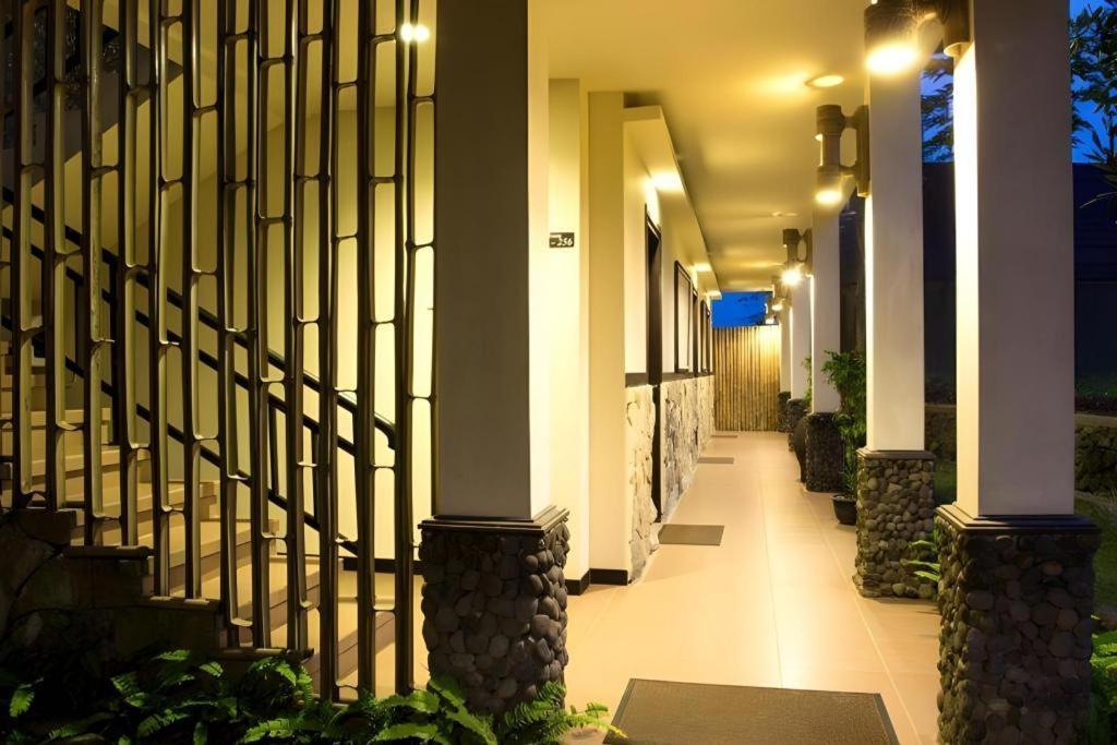 Sambi Resort, Spa & Resto Bedojo Exterior foto